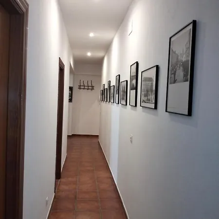 Alojamiento Mercado De Abastos Úbeda Exterior foto